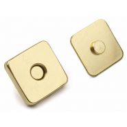 Butika.hu hobby webáruház - Táska mágneszár, négyzet, 5db, 18x18mm, 730017 - arany