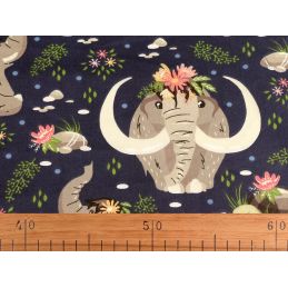 Butika.hu hobby webáruház - Sötétkék alapon mamutos anyag patchwork pamutvászon, 160cm/0,5m - 380897-443-1